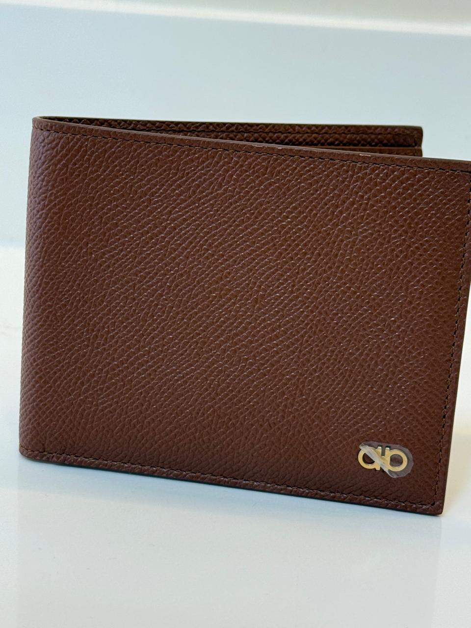 BILLETERA FERRAGAMO BROWN